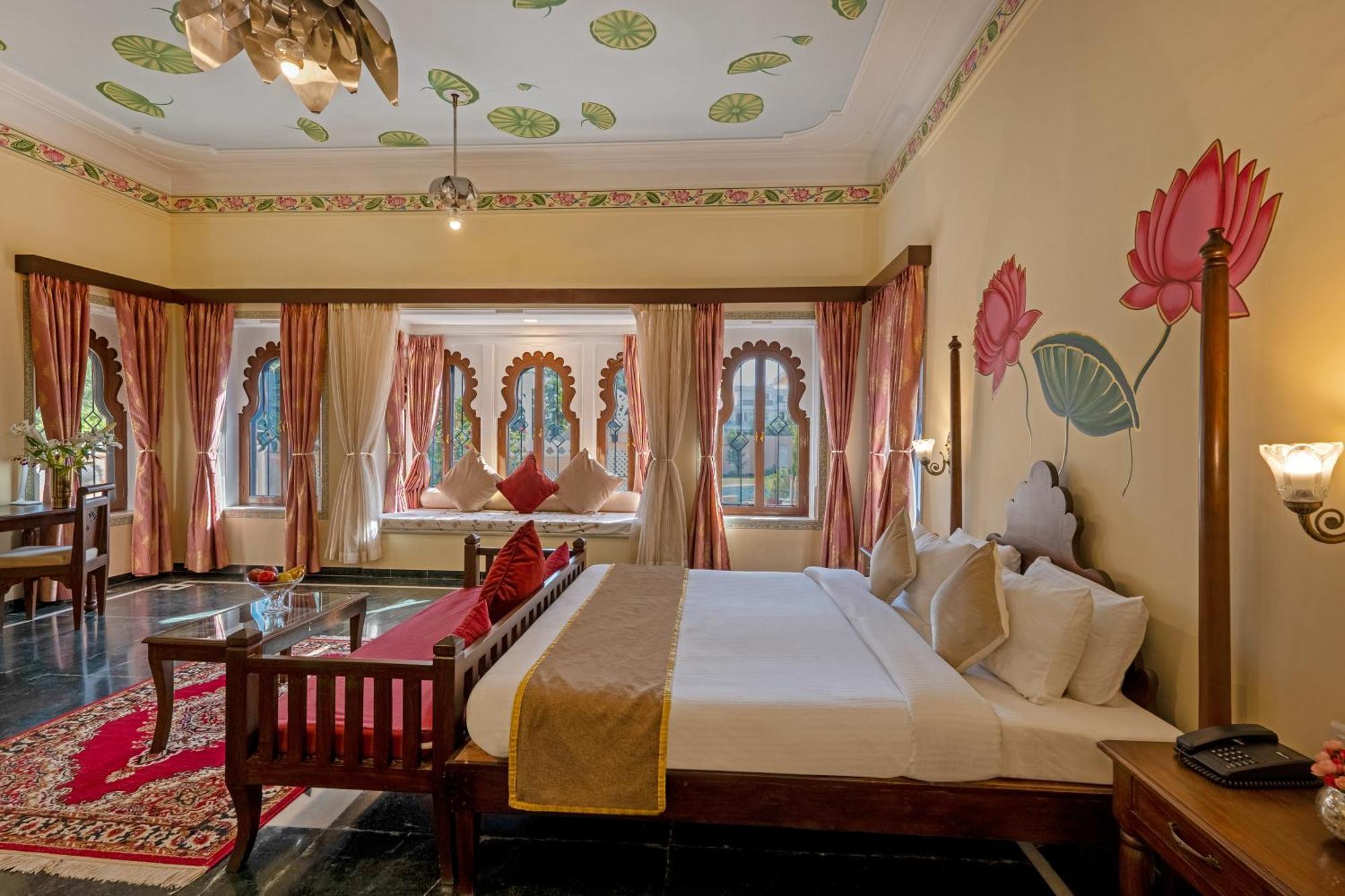 Hotel Sterling Jaisinghgarh Udaipur Exterior foto